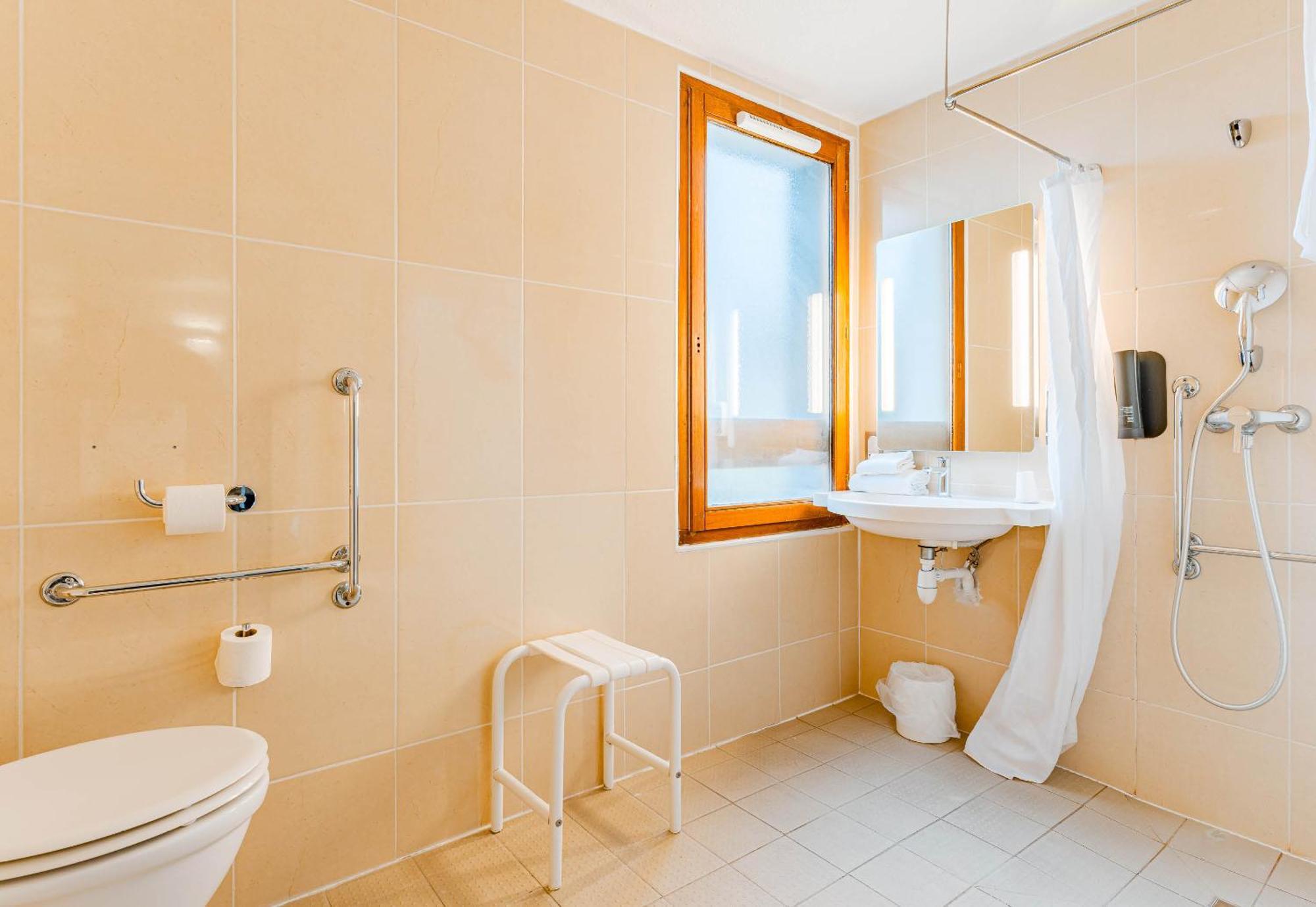 B&B Hotel Poitiers 3 Futuroscope Chasseneuil-du-Poitou Zewnętrze zdjęcie